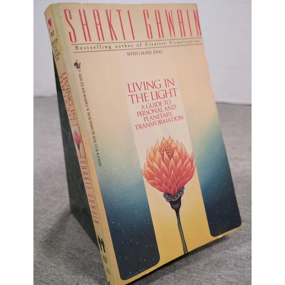 1993 Living In The Light‎ Shakti Gawain VTG Bantam Books Paperback 1st Printing